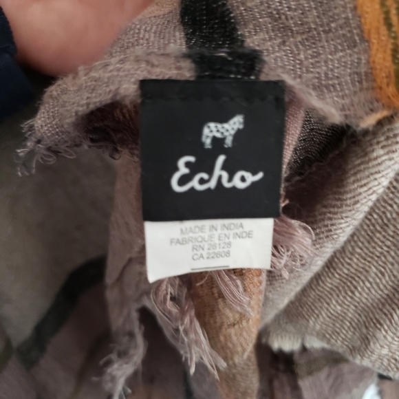 Echo Oversized Wrap Blanket Scarf Lightweight Rayon Wool Neutral Browns Fringe - Picture 10 of 12